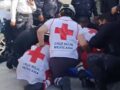 VIDEO: Bomberos, policías y paramédicos se unen para evitar una tragedia en Edomex