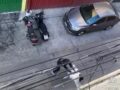 VIDEO: Dos hombres peleaban por una motoneta y uno terminó apaleado