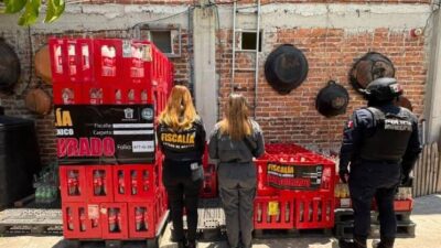 PELIGRO: Hacían Coca Cola pirata en una casa y la vendían en Edomex