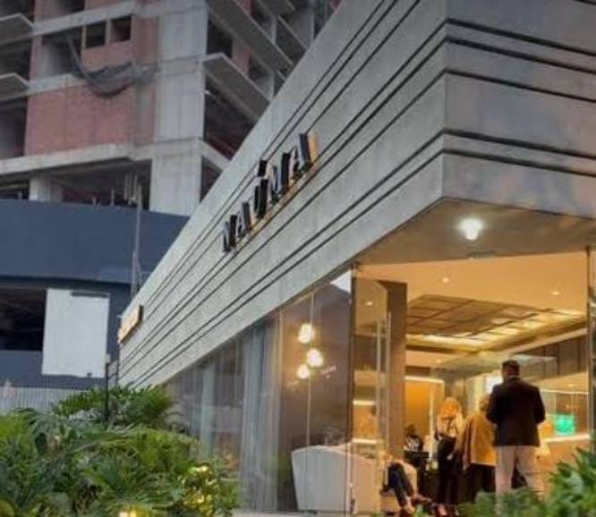 EXPLOTACIÓN. Más de 150 obreros construyeron dos torres residenciales y no les han pagado