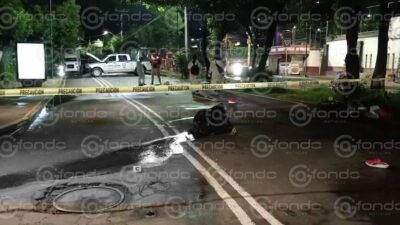 VIDEO: Juntos hasta el final; pareja iba en moto cuando él perdió el control y murieron