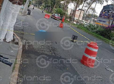 PESADILLA: Un motociclista murió arrollado por un auto; nadie lo identificó