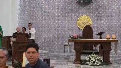 VIDEO: ‘No salgan’; balacera interrumpe misa dominical en una iglesia católica