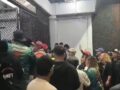 VIDEO: Fans de Harry Styles pierden la cabeza porque les cerraron el Metro