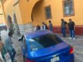 VIDEO: Abuelo pierde el control y arrolla a 15 personas durante una feria