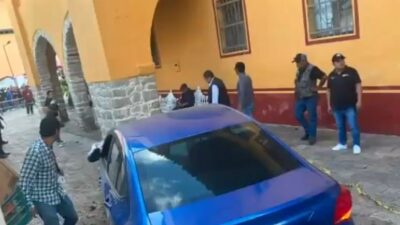 VIDEO: Abuelo pierde el control y arrolla a 15 personas durante una feria