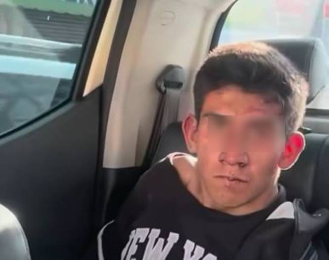 VIDEO: Vecinos ayudan a policías y le ‘leen sus derechos’ a un delincuente