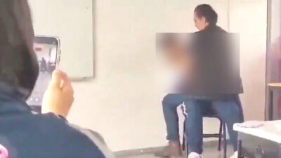 VIDEO: Maestro de secundaria comete abuso mientras ‘bailaba’ y ‘jugaba’ en el salón
