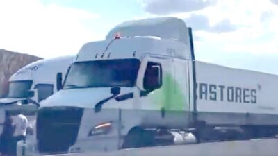 VIDEO: Asaltantes de transportistas no contaban con que custodios también estaban armados