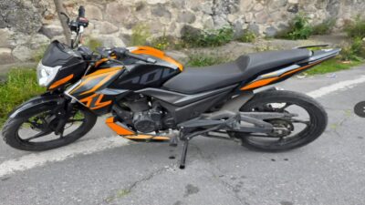 CAPTURADOS: Policías de Toluca recuperan autos y motos robadas; hay cinco detenidos