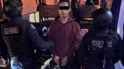 DEALER. Policías de Toluca capturan a joven ‘menudista’ con 20 bolsas de hierba