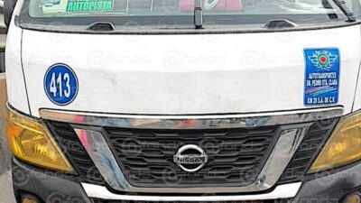 KARMA. Pasajeros casi linchan a chofer de combi por dejar subir a asaltantes en Edomex