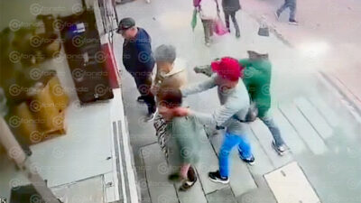 VIDEO. Delincuentes arrancan los aretes a mujeres de la tercera edad en la CDMX