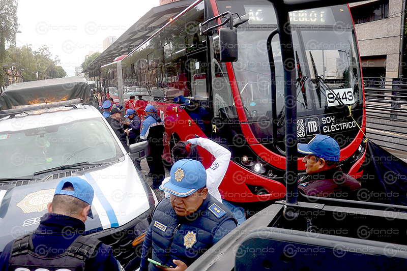 DRAMA. Sandra tenía 30 años; esta mañana se recostó enfrente de un Metrobús y pasó lo inevitable