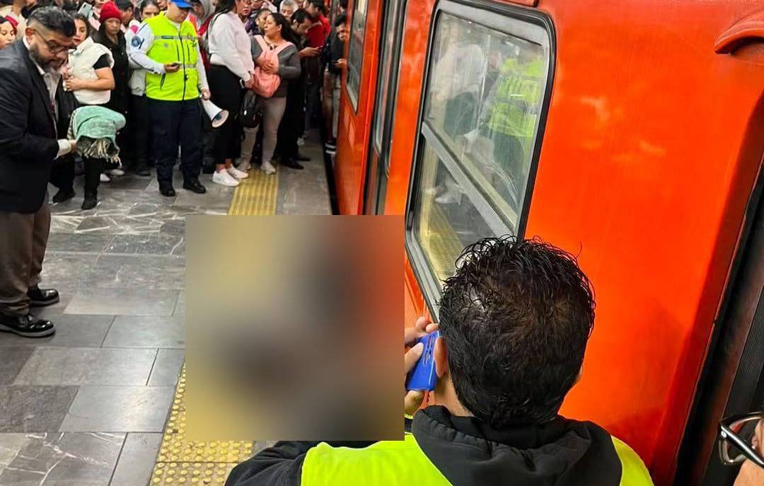 VIDEO: Señora sufre terrible accidente y causa enorme caos en el Metro