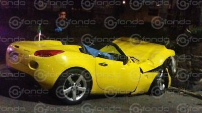 FATAL: Ella iba en un deportivo amarillo cuando chocaron contra una jardinera y murió