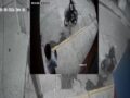 VIDEO: Asaltantes en moto aterrorizan a abuelitas en calles de Ecatepec