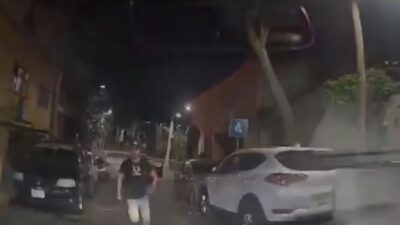 VIDEO: ‘¡Bájate!’; conductor logra escapar de violentos sujetos que le montaron un choque