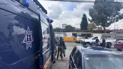 VIDEO: Policía de Toluca usa C4 móviles y recuperan vehículos robados; hay detenidos