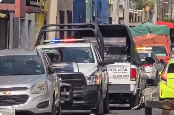 MISTERIO: Familiares van a buscar a su pariente y lo encuentran muerto en su departamento
