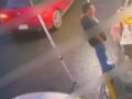 VIDEO: Señores compraban tamales cuando asaltantes armados les quitaron su auto