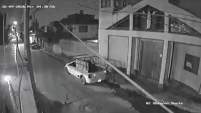 VIDEO: Criminales entran por la madrugada a una iglesia y roban la campana
