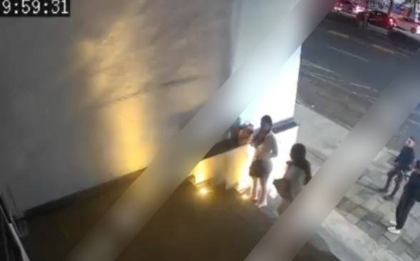 VIDEO: Difunden últimos momentos de la joven colombiana antes de morir en un Airbnb