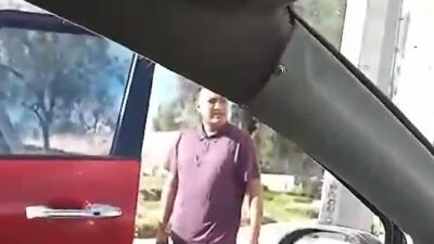 VIDEO. Jefe de policía sin uniforme y armado amenaza a vecinos en Edomex