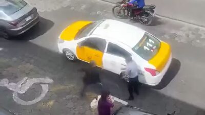 VIDEO: Taxista acosa a conductor de app, lo reta a golpes y termina con la nariz rota