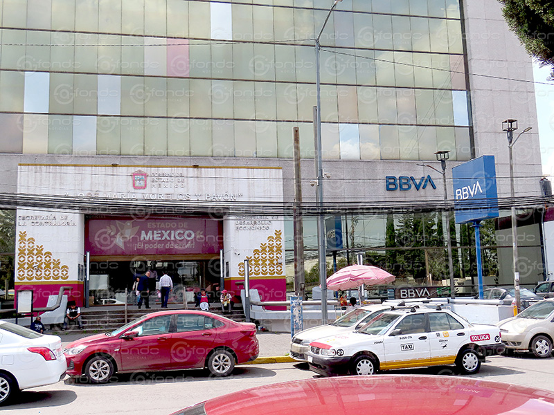 ATRACO. Delincuentes armados despojan de un millón de pesos a un comerciante afuera de sucursal bancaria