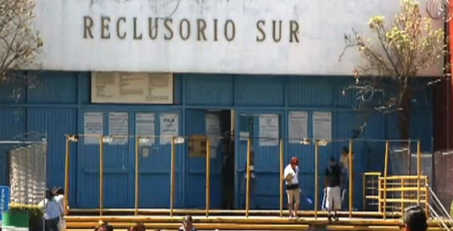 SALVAJE: Matan a golpes a interno del Reclusorio Sur por cuentas de extorsiones