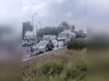URGENTE: Primos iban en motocicleta, los chocó una pipa y uno murió