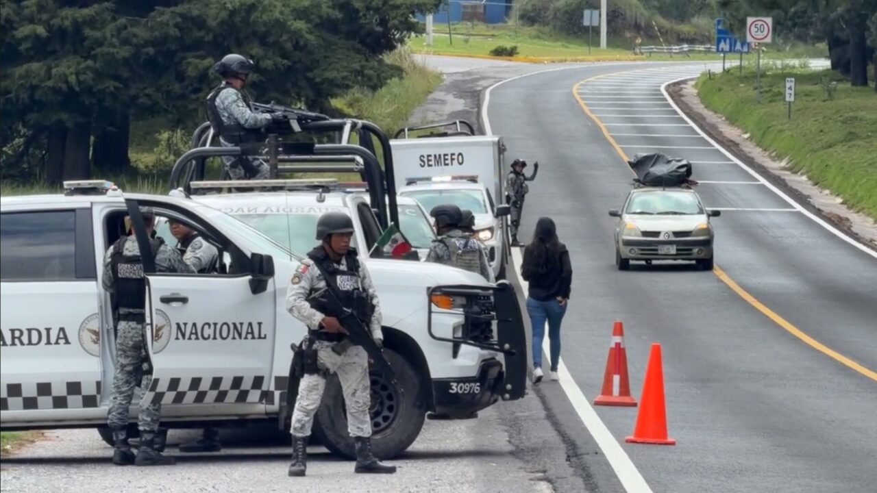 FEMINICIDIO: Encuentran el cuerpo de una mujer en un desagüe junto a la carretera