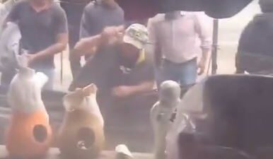 VIDEO. Habitantes de dos poblados pelean con puños y disparos por terrenos comunales en Edomex