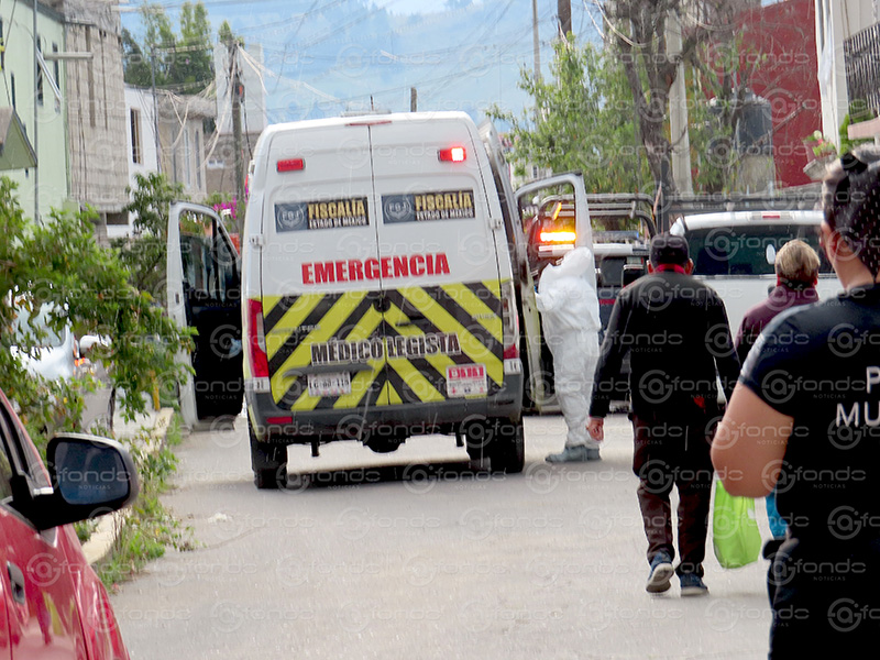 DRAMA. Héctor m urió solo y abandonado en una banqueta; su familia llegó a llorar cuando ya no había nada que hacer