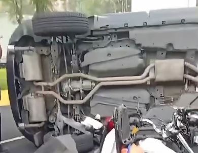 IMPACTANTE: Jovencita y abuelo queda muy graves tras un aparatoso accidente