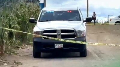 MACABRO: Avientan desde un auto los cuerpos de dos hombres a un terreno baldío