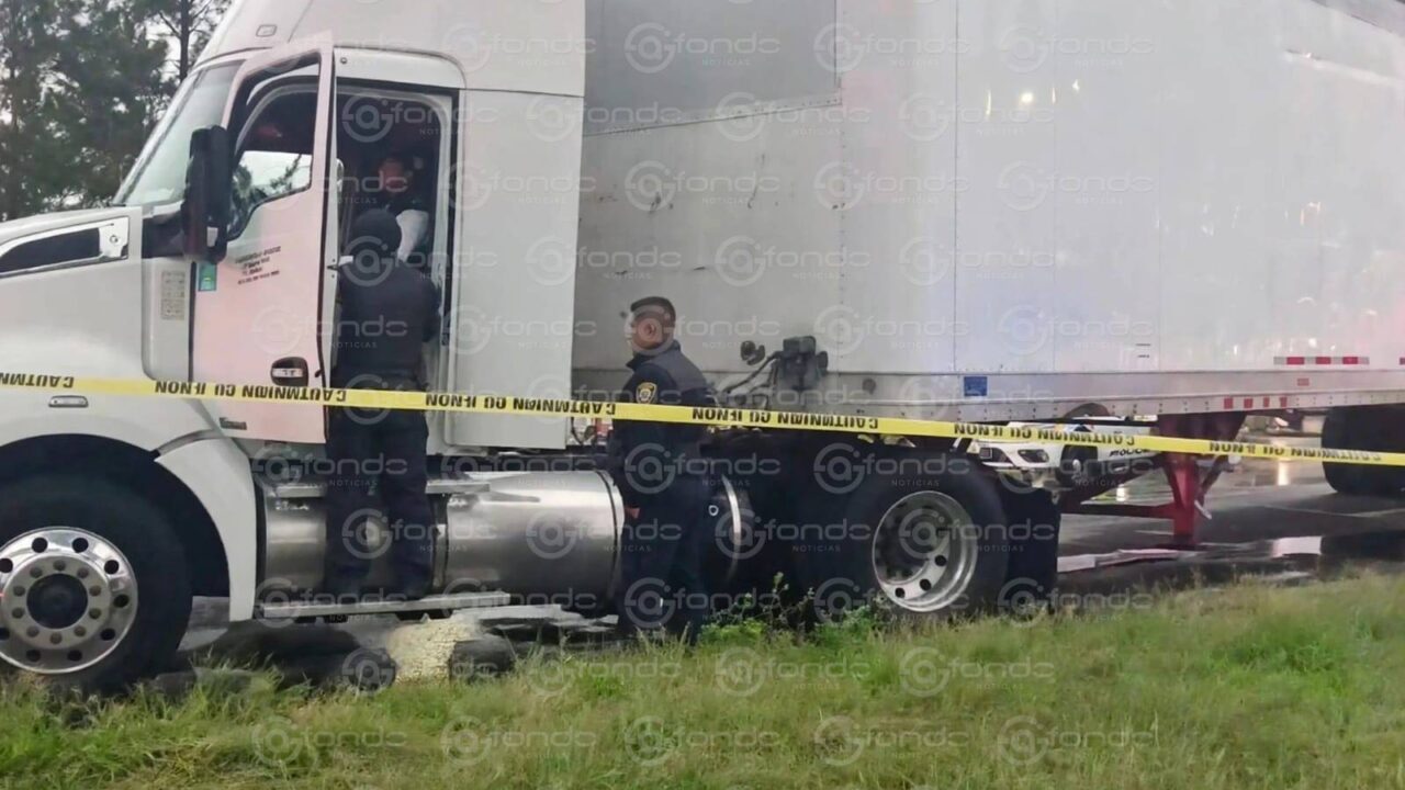CAÍDO: Trailero detiene su marcha al ver que acababa de aplastar a un biker