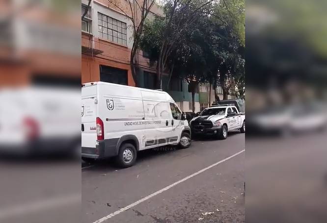 URGENTE: Una persona mayor fue encontrada en un departamento; llevaba varios días sin vida
