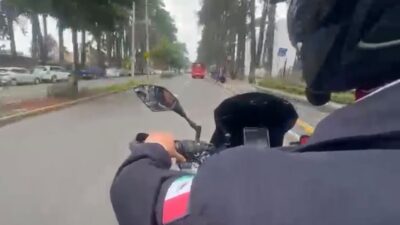 VIDEO: Policía de Toluca se viste de héroe y ayuda a una familia con su bebé