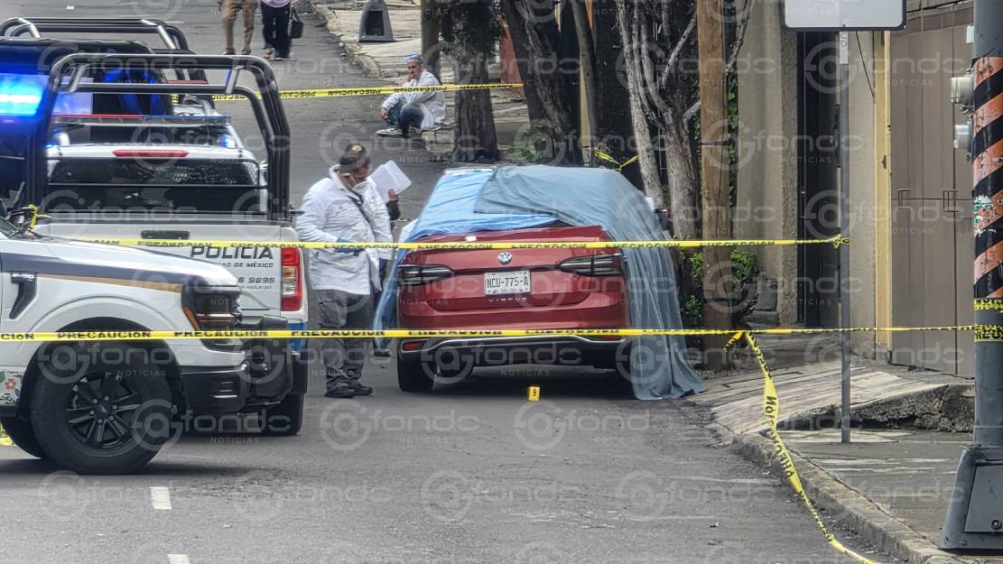 VIDEO: Falsos repartidores matan a exconvicto y dejan heridas a dos mujeres
