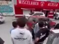 VIDEO: Chavos de prepa se dan todos contra todos a la hora de la salida
