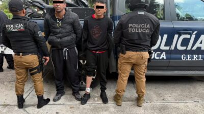 VIDEO: Policías de Toluca capturan a peligrosos asaltantes en motocicleta