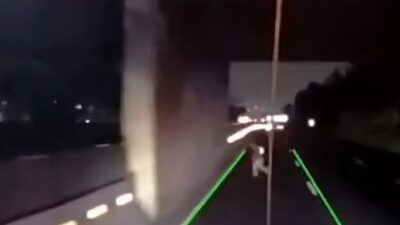 VIDEO: Trailero casi se lleva a un ‘fantasma’ en una autopista de Edomex