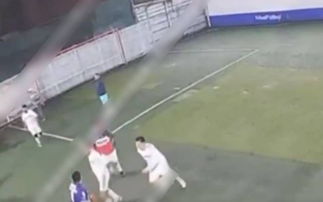 VIDEO: ‘Pamboleros’ terminan partido canchero con pelea campal y balazos