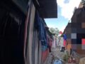 VIDEO: Abuelita pide ayuda a policías para cobrar la renta a un inquilino