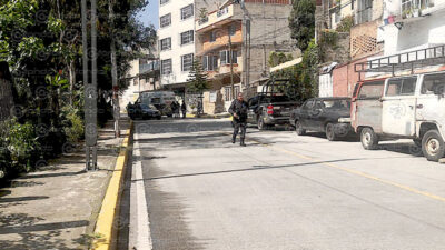FEMINICIDIO #94. Mujer es asesinada a balazos cuando llevaba a su hija a la escuela en Naucalpan