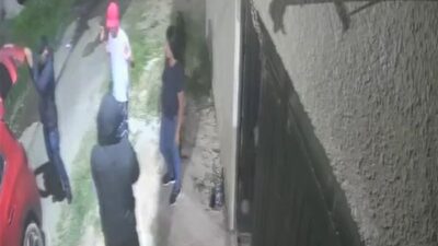 VIDEO: Encapuchados disparan a familia con niños para robar su camioneta