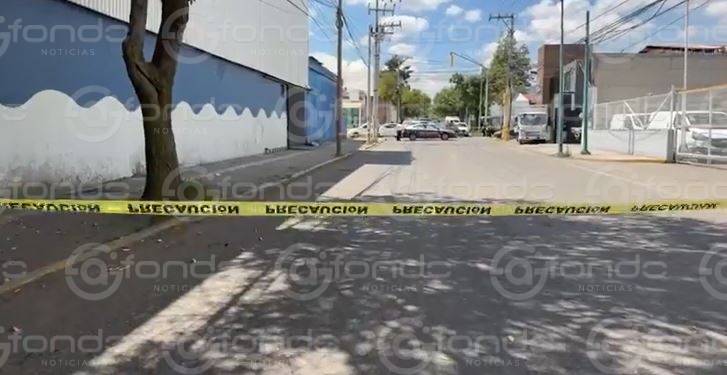 URGENTE: Hombre muere de manera muy extraña cuando caminaba solo