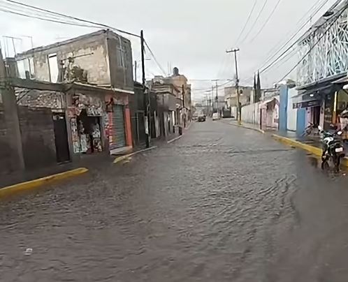 VIDEO: Tormenta inunda fraccionamientos y unidades habitacionales de Edomex